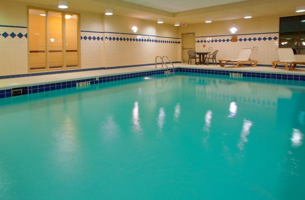 Holiday Inn Express Hotel & Suites Tappahannock By Ihg Екстер'єр фото